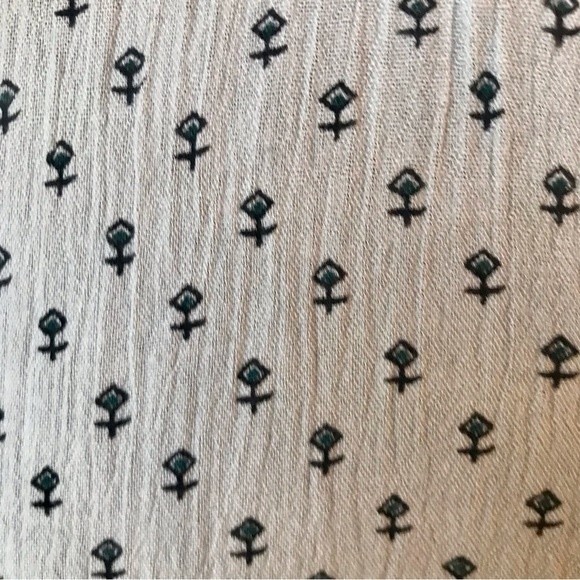 FREE PEOPLE Patterned Top Cream White Rune Runic Anchor Flower Long Sleeve - Picture 5 of 8